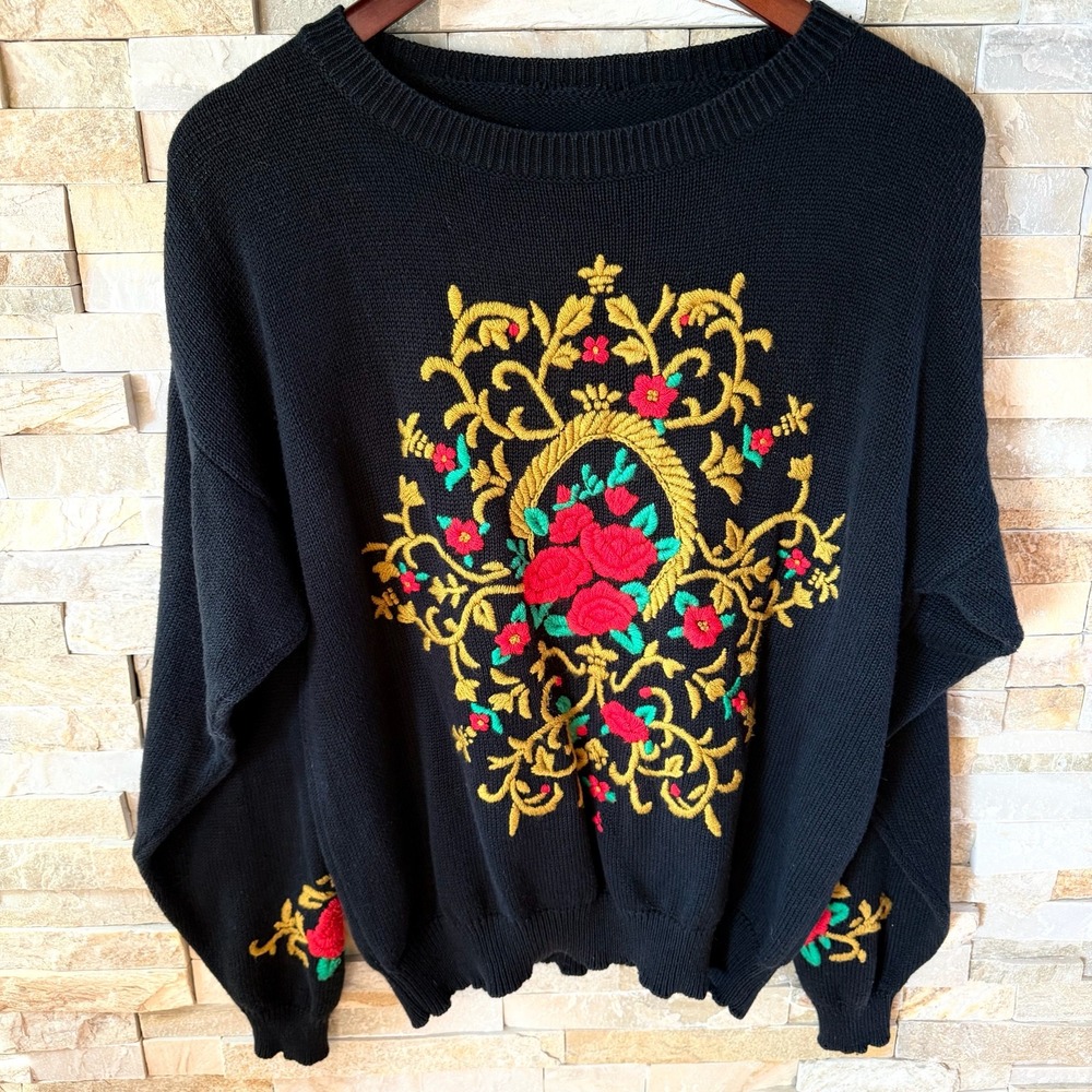 Vintage Black Floral Embroidered Crewneck Sweater Rose Whimsigoth Grandmacore L
